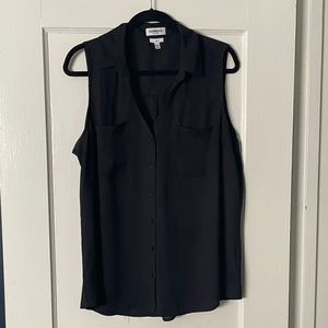 Express Portofino Sleeveless Button Up blouse